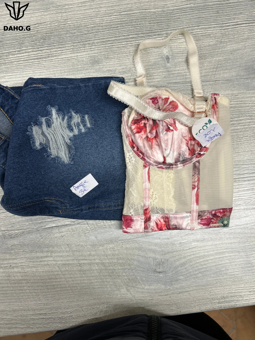 Commande Angie DAHO.G